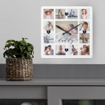 Relógio Quadrado Colagem de Grade de Fotografias da Memória da Famí<br><div class="desc">Um belo presente personalizado para o seu Pai que ele vai apreciar durante anos. Apresenta um esquema moderno de 13 quadrículas de fotografias para mostrar 13 das suas próprias memórias de fotografias da família especial. "Pai" desenhado em um belo estilo de roteiro preto manuscrito. Cada foto é emoldurada por uma...</div>