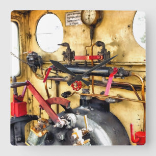 RELÓGIO QUADRADO COMBOIOS DE VAPOR