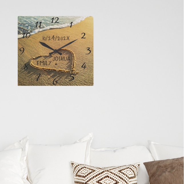 Relógio Quadrado Coração no Oceano Tropical de Sand Beach (Criador carregado)