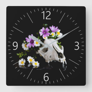 Relógio Quadrado Crânio animal com uma coroa de flor selvagem