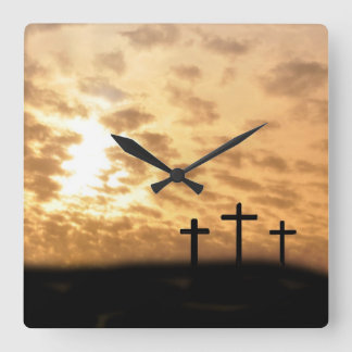 Relógio Quadrado Cruzes e Sunset "Ele é Risen" Páscoa Wall Clock
