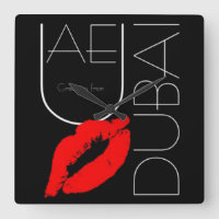 Cumprimentos do beijo vermelho do batom de Dubai