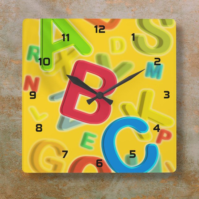 Relógio Quadrado Divertido Moderno Colorir ABC (Fun Modern Colorful ABC Square Wall Clock)