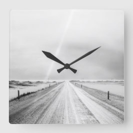 Relógio Quadrado Encantando Terras Pretas e Brancas Congeladas