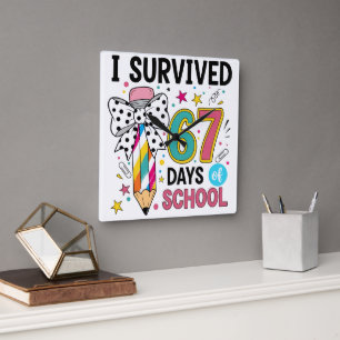 Relógio Quadrado Eu Sobrevivi à Celebração de Sessenta e Sete Dias