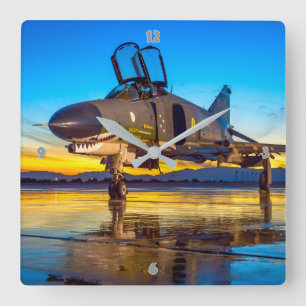 RELÓGIO QUADRADO F-4 FANTOM