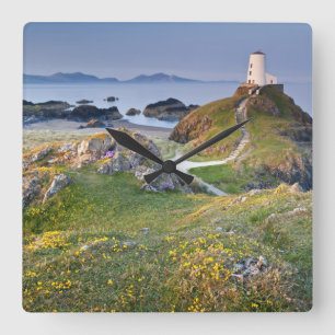 Relógio Quadrado Farol do Mawr de Twr na ilha de Llanddwyn