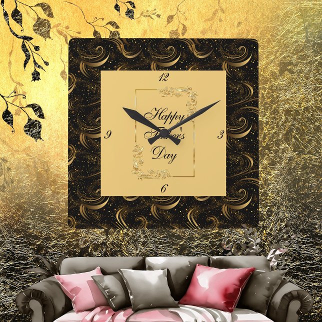 Relógio Quadrado Feliz Dia de os pais Dourado Caligrafia Negra (Happy Father's Day Gold Calligraphy Black Swirls Square Wall Clock)