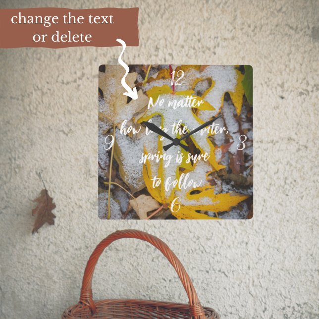 Relógio Quadrado Floresta de novembro: Folhas amarelas sob a neve (Criador carregado)