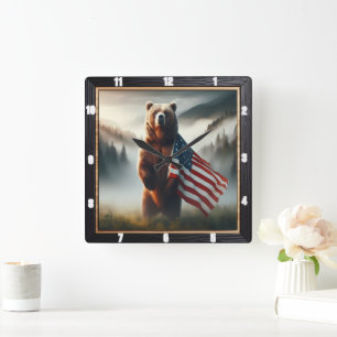 Relógio Quadrado Floresta Selvagem de Urso Patriótico