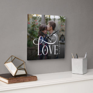 Relógio Quadrado Foto de Casais Namorados Personalizada com Letra M