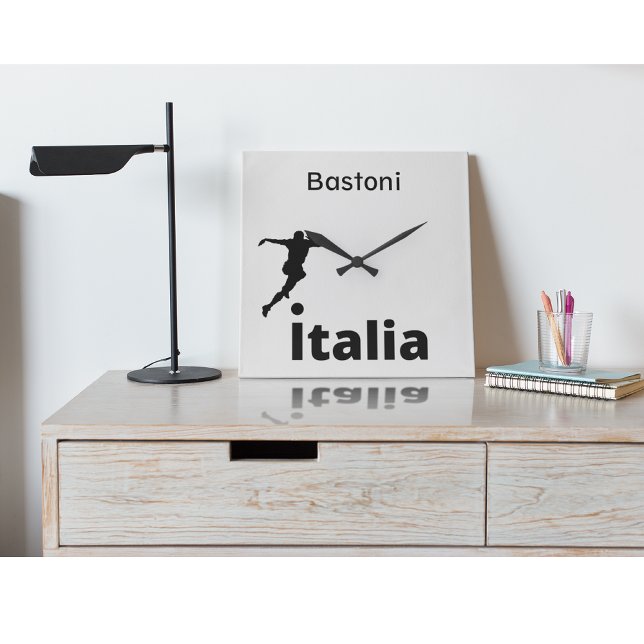 Relógio Quadrado Futebol Itália, personalizável (Criador carregado)