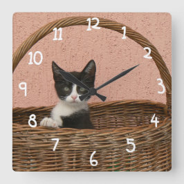 Relógio Quadrado Gatinho adorável na cesta