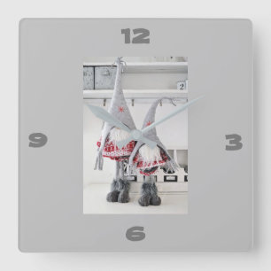 RELÓGIO QUADRADO **GNOME FINLANDÊS DE NATAL**