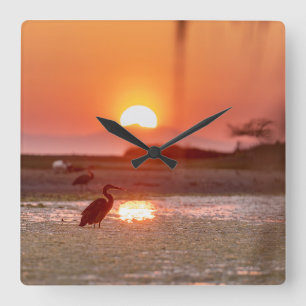 Relógio Quadrado Great Heron Feeding At Sunset