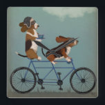 Relógio Quadrado Hound Tandem<br><div class="desc">Basset Hound Tandem de Fabfunky. Tem cabanas de basquete andando de bicicleta em um estilo branco,  steampunk. | 192024D</div>
