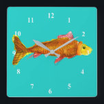 Relógio Quadrado Ilustração bonito do pop art do peixe dourado do<br><div class="desc">De uma ilustração original da arte por Zoe Tuong do peixe dourado bonito do animal de estimação do cometa na natação alaranjada e amarela em um tanque ou em uma lagoa. Tema do animal aquático para amantes do passatempo dos amantes e dos peixes e do aquário do peixe dourado do...</div>