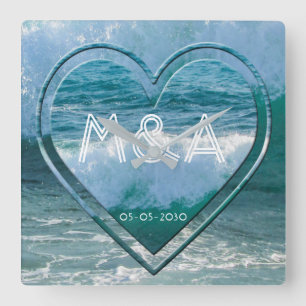 Relógio Quadrado Iniciais de Casal e Data de Casamento Ocean, Beach