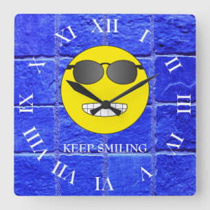 Relógio Quadrado Keep Smiling