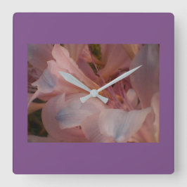 Relógio Quadrado Lily Rosa Com Moldura Roxa