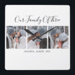 Relógio Quadrado Moderna Nossa Família De Três| Foto<br><div class="desc">Este relógio na moda moderno de 3 fotos é o presente perfeito para amigos e família. O travesseiro apresenta o texto 'NOSSA FAMÍLIA DE TRÊS E OS NOMES DOS MEMBROS DA FAMÍLIA', mais 3 de suas fotos de família favoritas. O texto é facilmente editado e os estilos de fonte, tamanhos...</div>