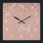 Relógio Quadrado Monograma Brilhante cor-de-rosa-pincel Dourada cin<br><div class="desc">Girly Rosa Dourado - Relógio de Nome do Monograma do Script Glitter Brilhante Cor-de-Rosa Brilhante. Isto faz o doce e perfeito aniversário de 16 anos,  casamento,  chá de panela,  aniversário,  chá de fraldas ou festa de solteira presente para alguém que ama luxo de luxo e estilos quíticos.</div>