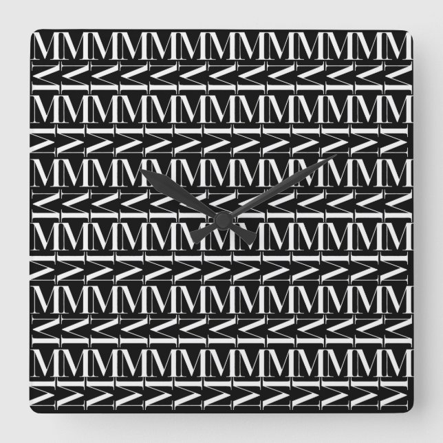 Relógio Quadrado Monograma - Letra Inicial M (Frente)