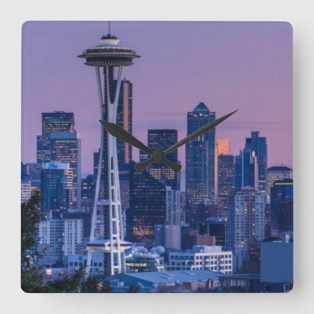 Relógio Quadrado Monte Rainier ao fundo. (Frente)