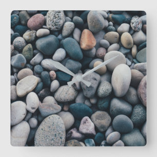 Relógio Quadrado muita pedra bonita