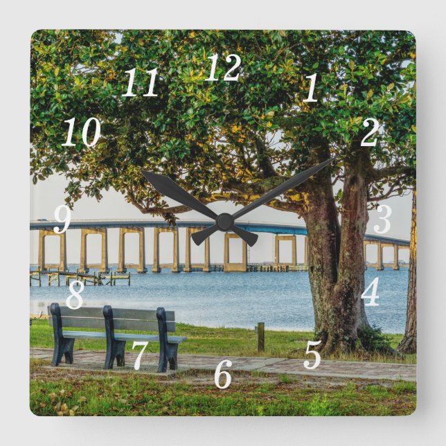 Relógio Quadrado Navarre Park Bench e Bridge Wall Clock (Frente)