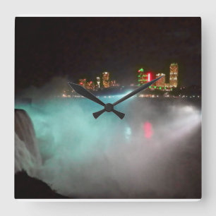 Relógio Quadrado Niagara na noite