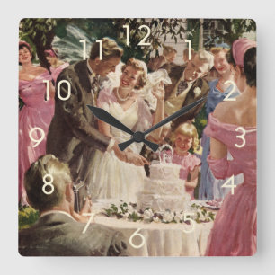 Relógio Quadrado Noivos recém-casados no casamento vintage cortam o