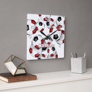 Relógio Quadrado nome de atleta no cluster de bolas de futebol pret