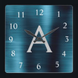 Relógio Quadrado Nome do Monograma Metálico Moderno Azul<br><div class="desc">Nome do monograma da folha de aço inoxidável de aço inoxidável azul moderno e elegante e relógio de parede personalizado inicial. O Relógio de Parede faz o presente perfeito para alguém que ama o decor metálico-chico moderno a dar como presente de Natal ou Aniversário.</div>