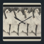Relógio Quadrado O art deco "pode enlatar" por Louis Icart<br><div class="desc">O pulso de disparo de alta qualidade que caracteriza "pode enlatar" o impressão do art deco (das meninas} por Louis Icart</div>