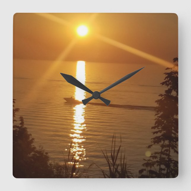 Relógio Quadrado O barco de Doug (Frente)