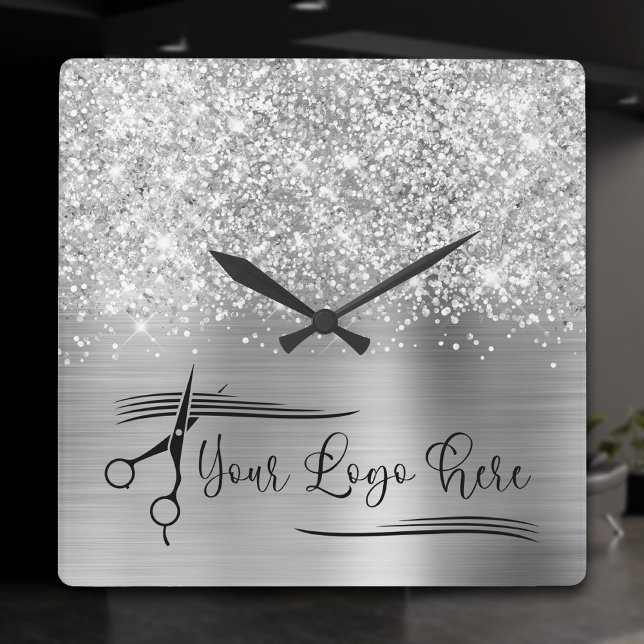 Relógio Quadrado O Glama de Prata do Logotipo (Your Logo Glittery Silver Glam Square Wall Clock)