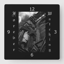 Relógio Quadrado Observando para sempre - Estilo Gótico