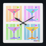 RELÓGIO QUADRADO PASTEL POP ART MARTINIS<br><div class="desc">Quatro divertidas,  Pop Art Martinis coloridas,  com guarnições de oliveira arco-íris contra um pastel de arte retrô,  anos 50,  em um clássico 'pop-art quad'. Tire proveito dos recursos de personalização para personalizar sua compra com texto ou fotos próprias!</div>