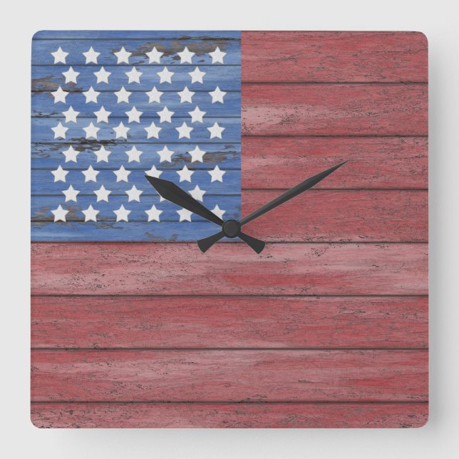 Relógio Quadrado Patriótico Russo Wooden Barn Wall American Flag (Frente)