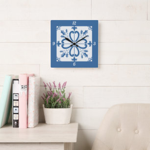 Relógio Quadrado Pétalas de Natal e flores azulejo azul