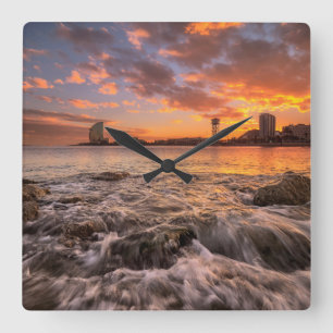 Relógio Quadrado Por do sol em Barcelona