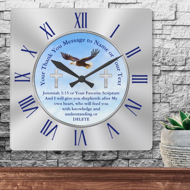 Relógio Quadrado Presentes Cristãos Personalizados para Pastores Cr (Appreciation gifts for church leaders. Scripture, Christian wall clock. Gifts for pastors. Eagle.)