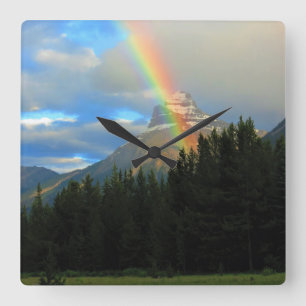 Relógio Quadrado Rainbow & Stormy Skies Over SnowForest Mountain