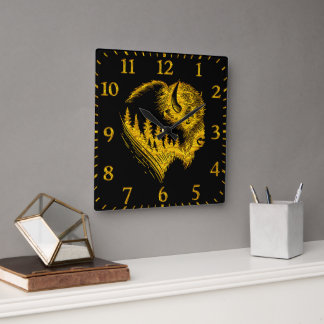 Relógio Quadrado Retrato Dourado de Bison com Design de Silhouette 