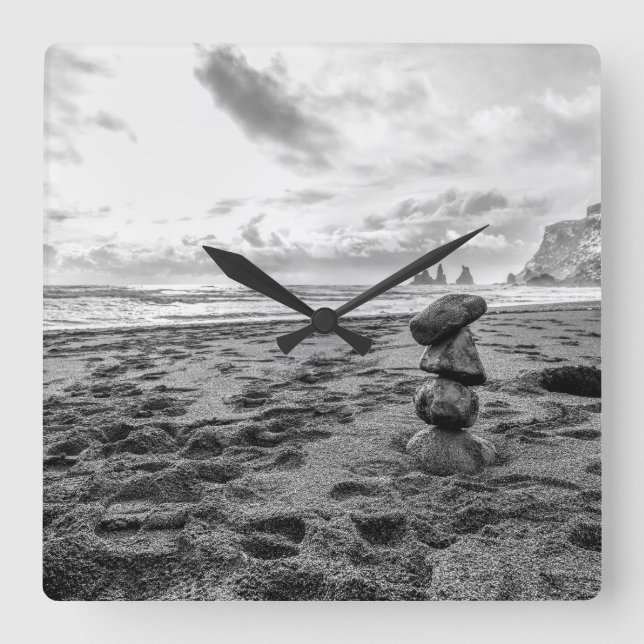 Relógio Quadrado Reynisfjara Beach Cairn (Frente)