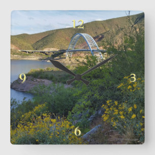 Relógio Quadrado Roosevelt Lake Bridge Arizona Amarelos Flores Selv