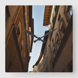 Relógio Quadrado Rua Banhada pelo Sol