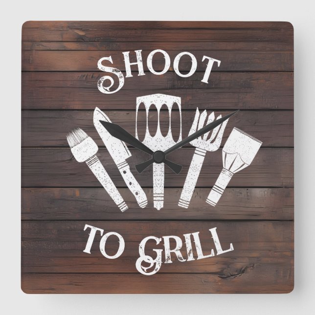 Relógio Quadrado Rustic "Shoot To Grill" - Presente De CHURRASCO En (Frente)