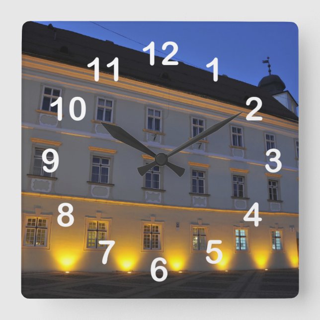Relógio Quadrado Sibiu na noite (Frente)